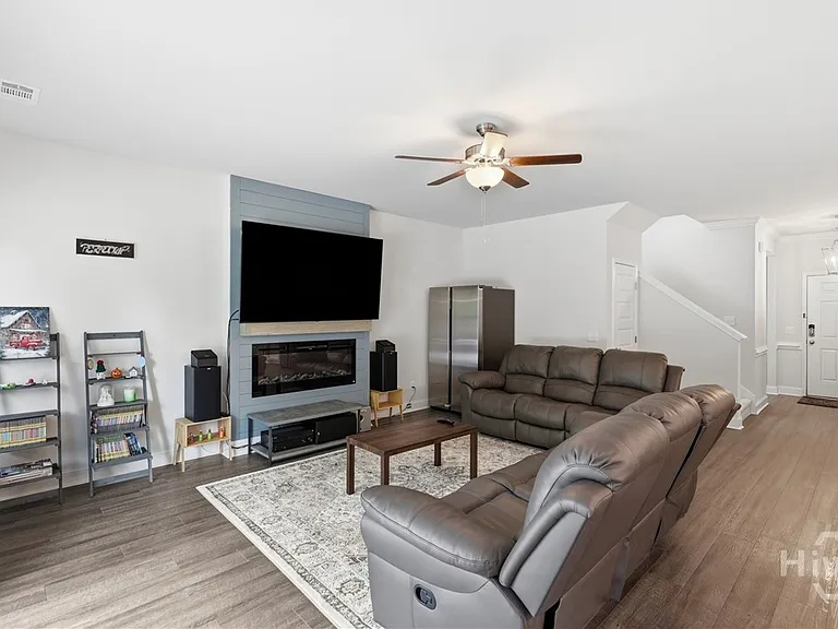 165 Brennan Dr — Photo 9