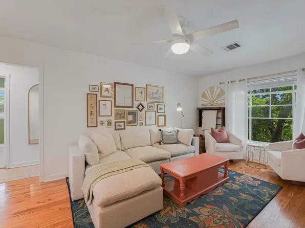 3309 Grooms St APT 208, Austin, TX 78705