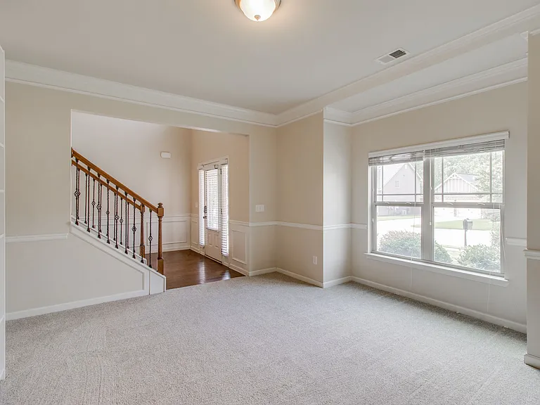 609 Angel Oak Ln — Photo 6