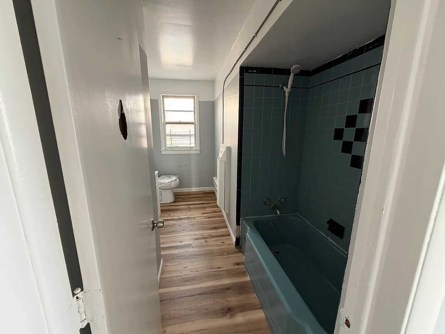 3 bed, $1,500 — Photo 2