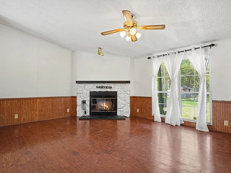 4705 Pearl Rd — Photo 7