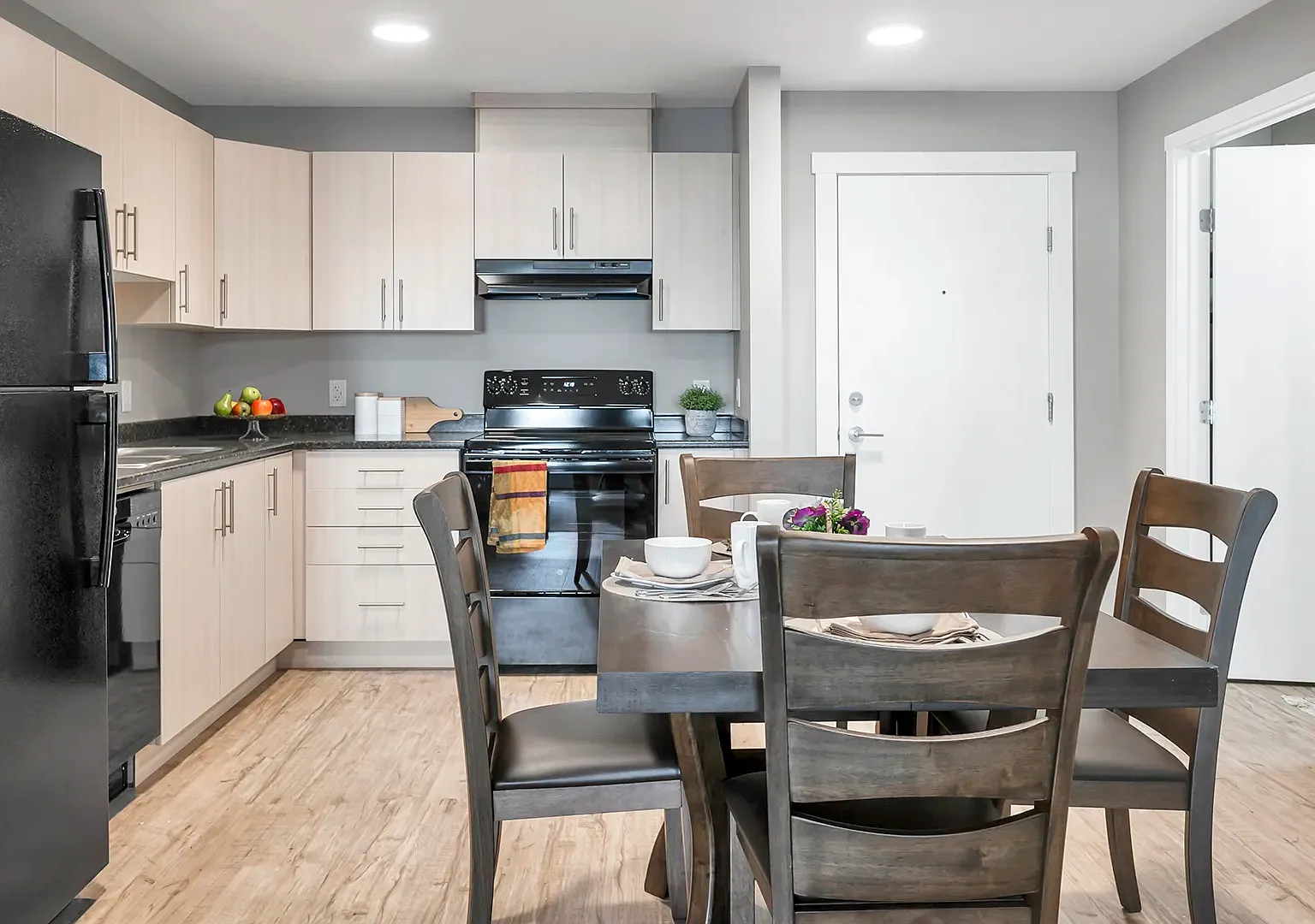 Forest Ridge Apartments — Photo 1