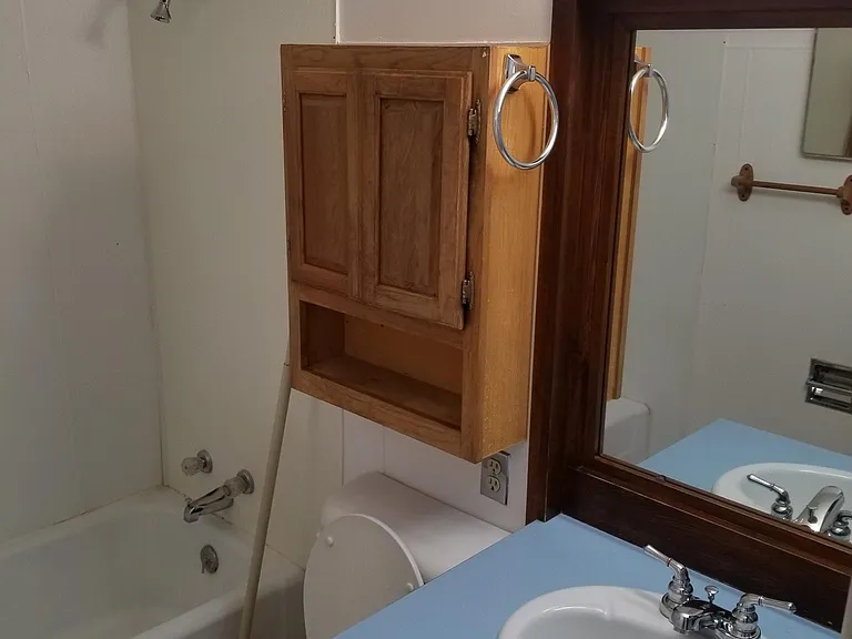 2604 Ivy Ave — Photo 2