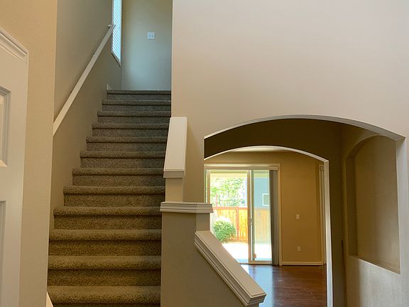 4th image of 16406 80th Ave E