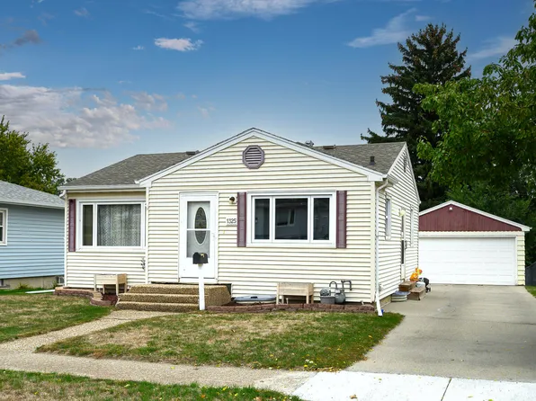 1325 N 15th St, Bismarck, ND 58501