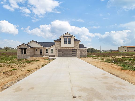 4th image of 197 Lake View Cir