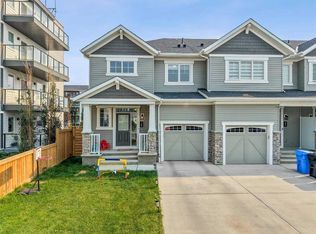 260 W Carringham Way NW, Calgary, AB T3P1V9