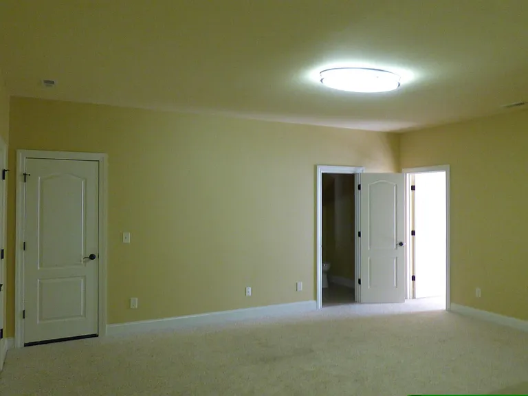100 Mayfair Ct — Photo 28