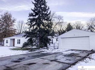 808 N 85th St, Omaha, NE 68114