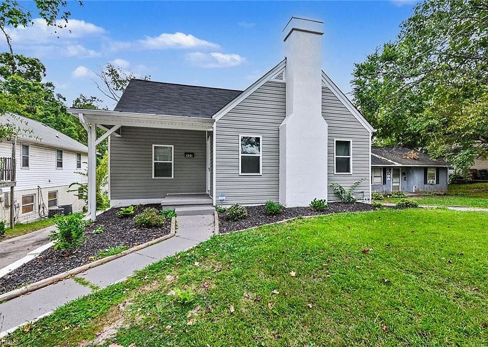 1st image of 909 S Josephine Boyd St