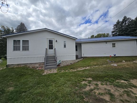 4th image of 9877 Cobb Ct
