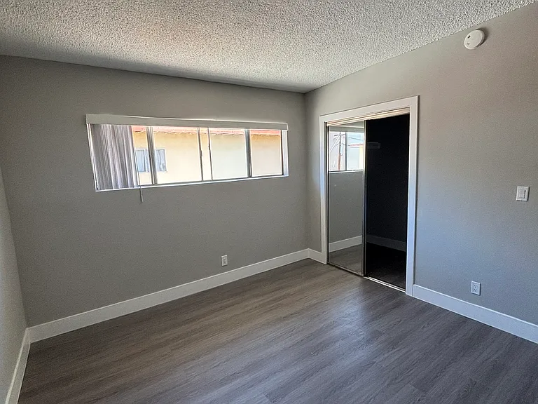 14012 Doty Ave #18-1 — Photo 13