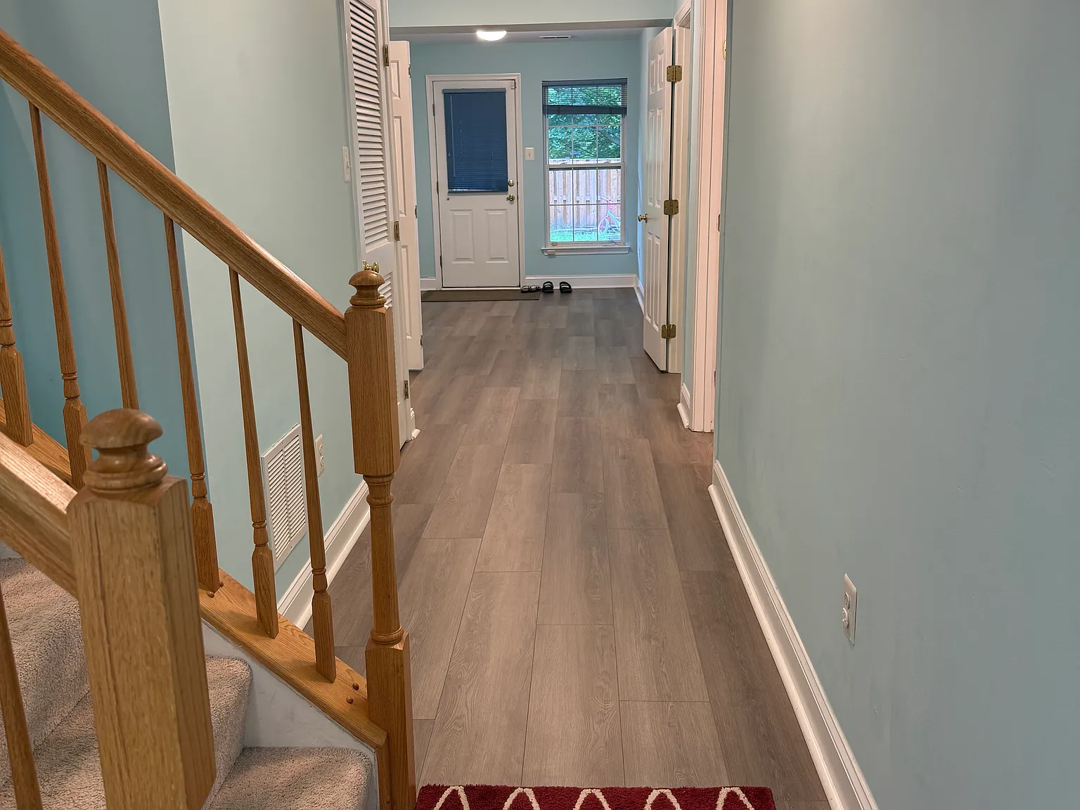 3 bed, 2330 sqft, $3,495 — Photo 3