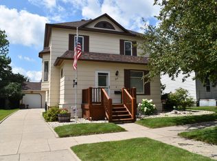 317 2nd St SE, Watertown, SD 57201