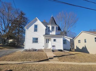 312 Church St, Lodi, WI 53555
