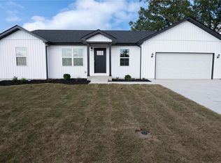 7 Brentwood Ct, Pontoon Beach, IL 62040