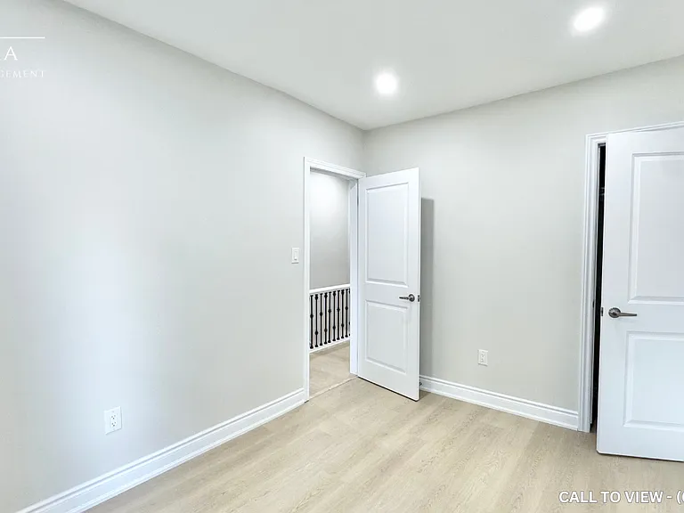 72 Burlington St E — Photo 8