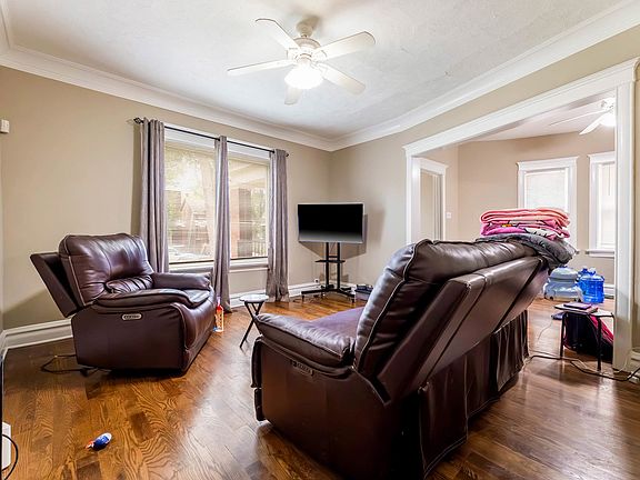 4th image of 7006 S Calumet Ave