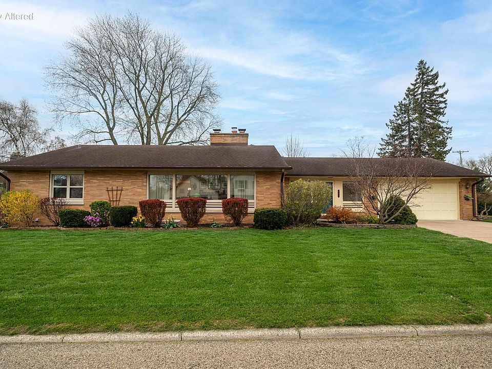 1st image of 321 Lakecrest DRIVE