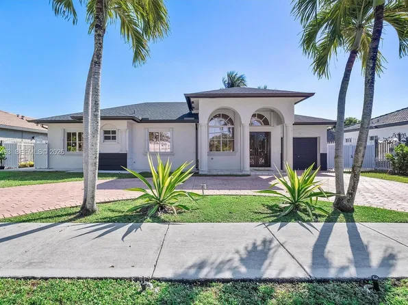 7071 W 6th Ave, Hialeah, FL 33014
