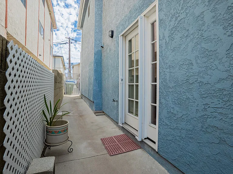 835 W 25th St #3 — Photo 33