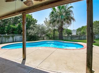 133 Dana Dr, Hutto, TX 78634