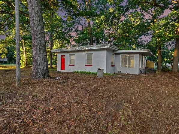 23008 Almy Rd, Howard City, MI 49329