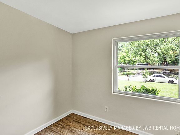 5th image of 4318 Detaille Dr
