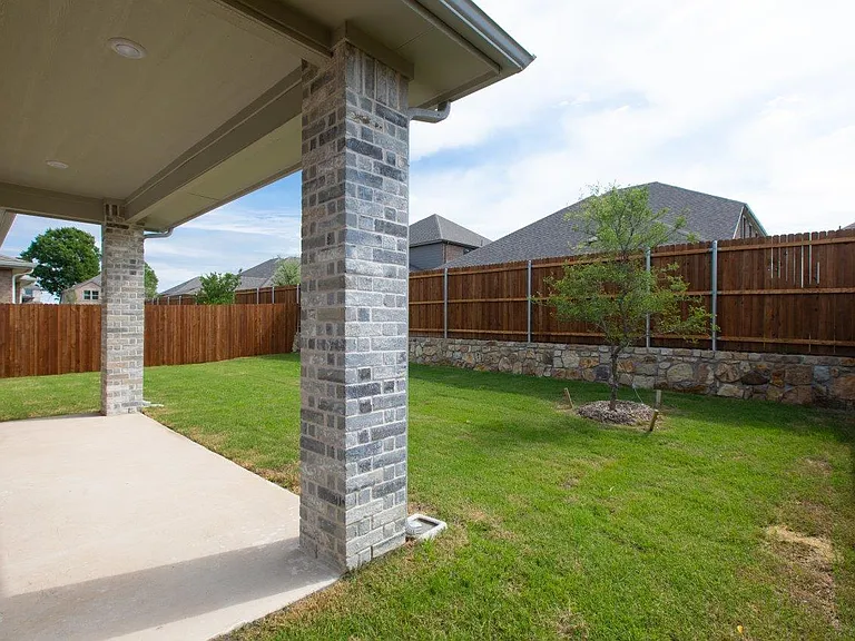 1604 Mineral Point Pl — Photo 34