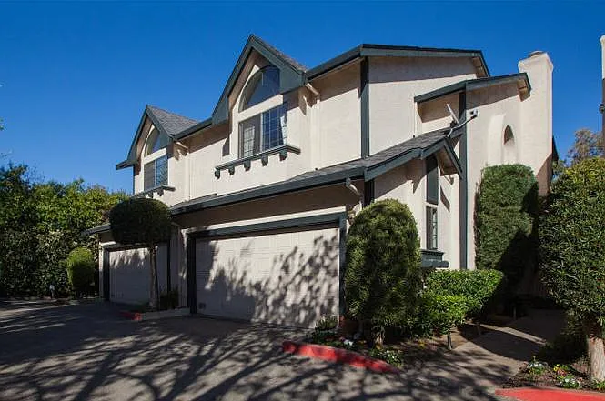 406 Darryl Dr — Photo 1
