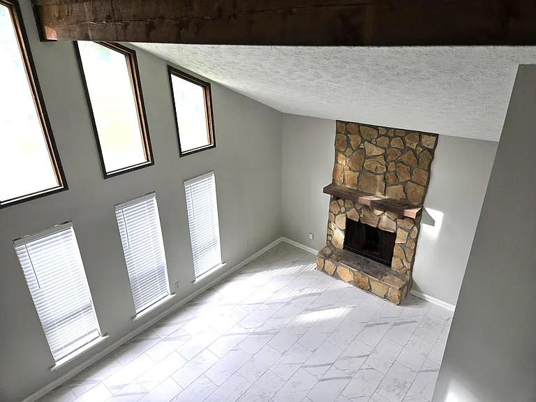 1468 S Diane Ct SE #A — Photo 6