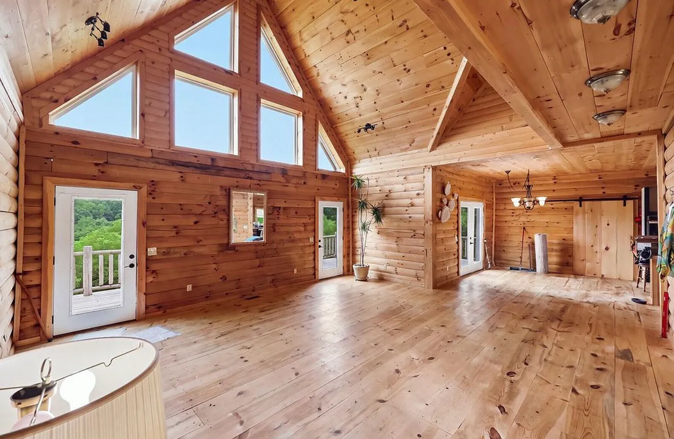 3 bed, 3.5 bath, 2800 sqft, $3,000 — Photo 3