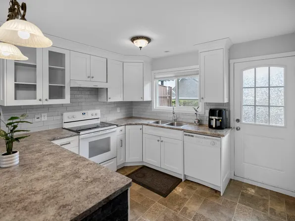46538 Rolinde Cres #A, Chilliwack, BC V2P 6X5