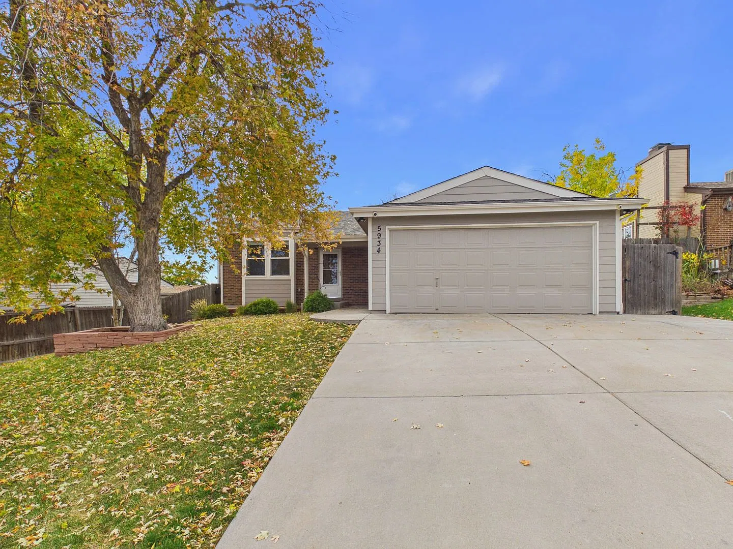 3 bedroom Arvada home — Photo 1