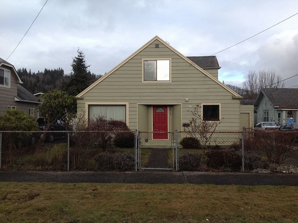 2915 Pacific Ave photo 1