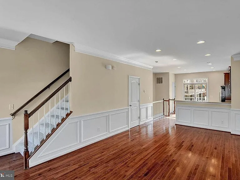 8891 Cherry St — Photo 10