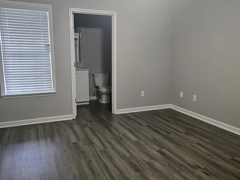 800 N Augusta Ave #802 — Photo 9