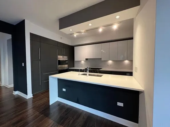 1201 S Prairie Ave, Chicago, IL