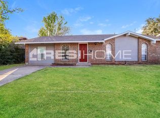 1008 Woodmere Dr, Lewisville, TX 75067