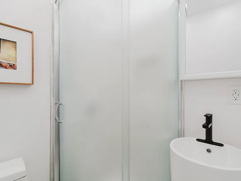 9031 Phyllis Ave #2 — Photo 10