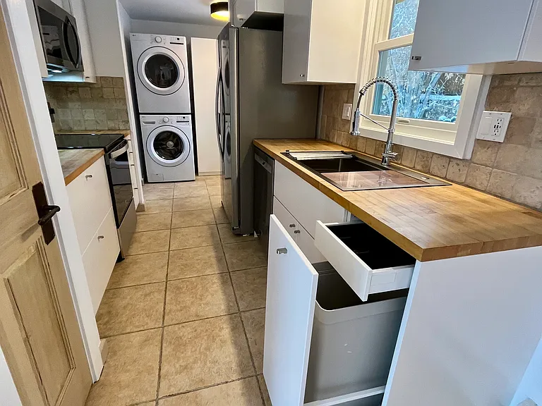 112 E Hillside Dr #2 — Photo 6