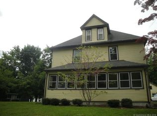 12 Glenwood St, Manchester, CT 06040