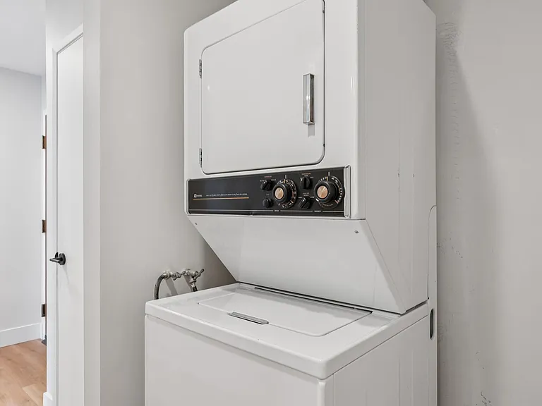 410 Sheridan Ave #226 — Photo 18
