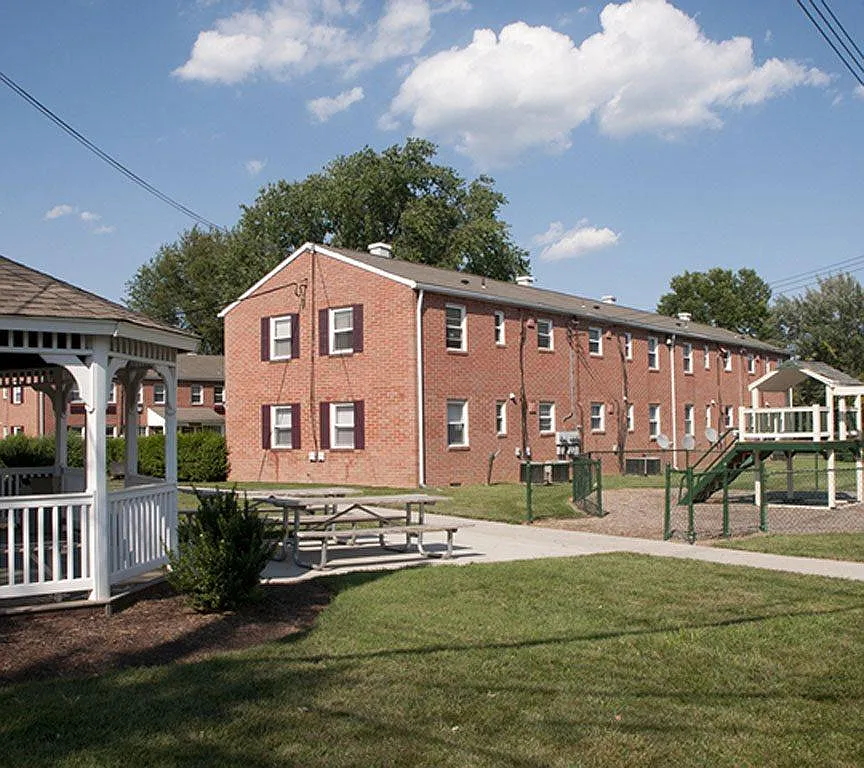 Frederick Greenes Apartments — Photo 3