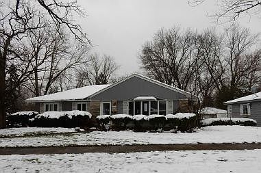 3rd image of 121 Blackhawk Dr