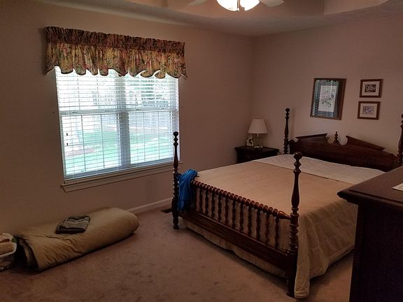 4th image of 2115 Liberty Dr