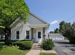 559 S State St, Elgin, IL 60123