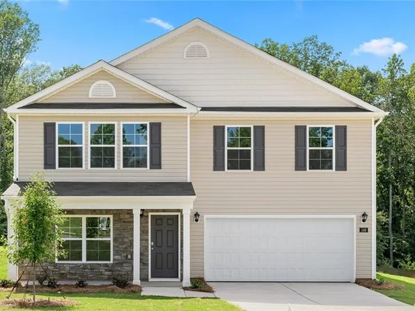 157 Preston Oaks Dr, King, NC 27021