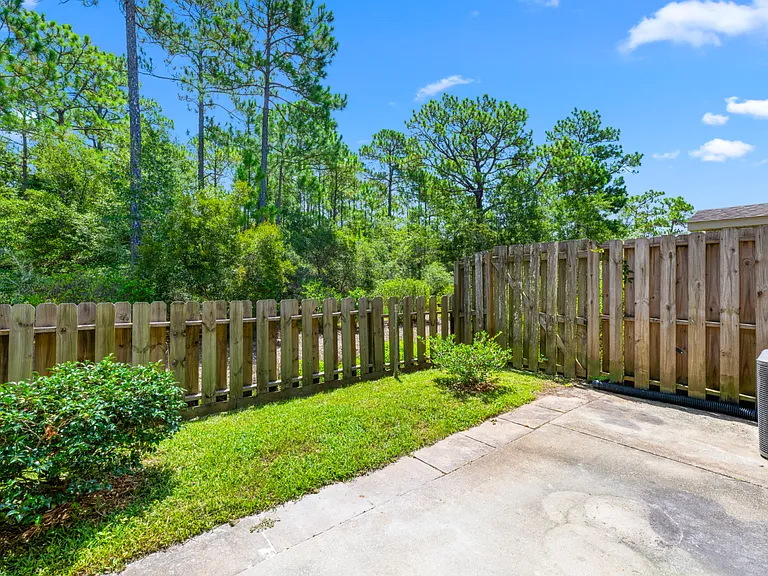 1750 Sound Haven Ct — Photo 23