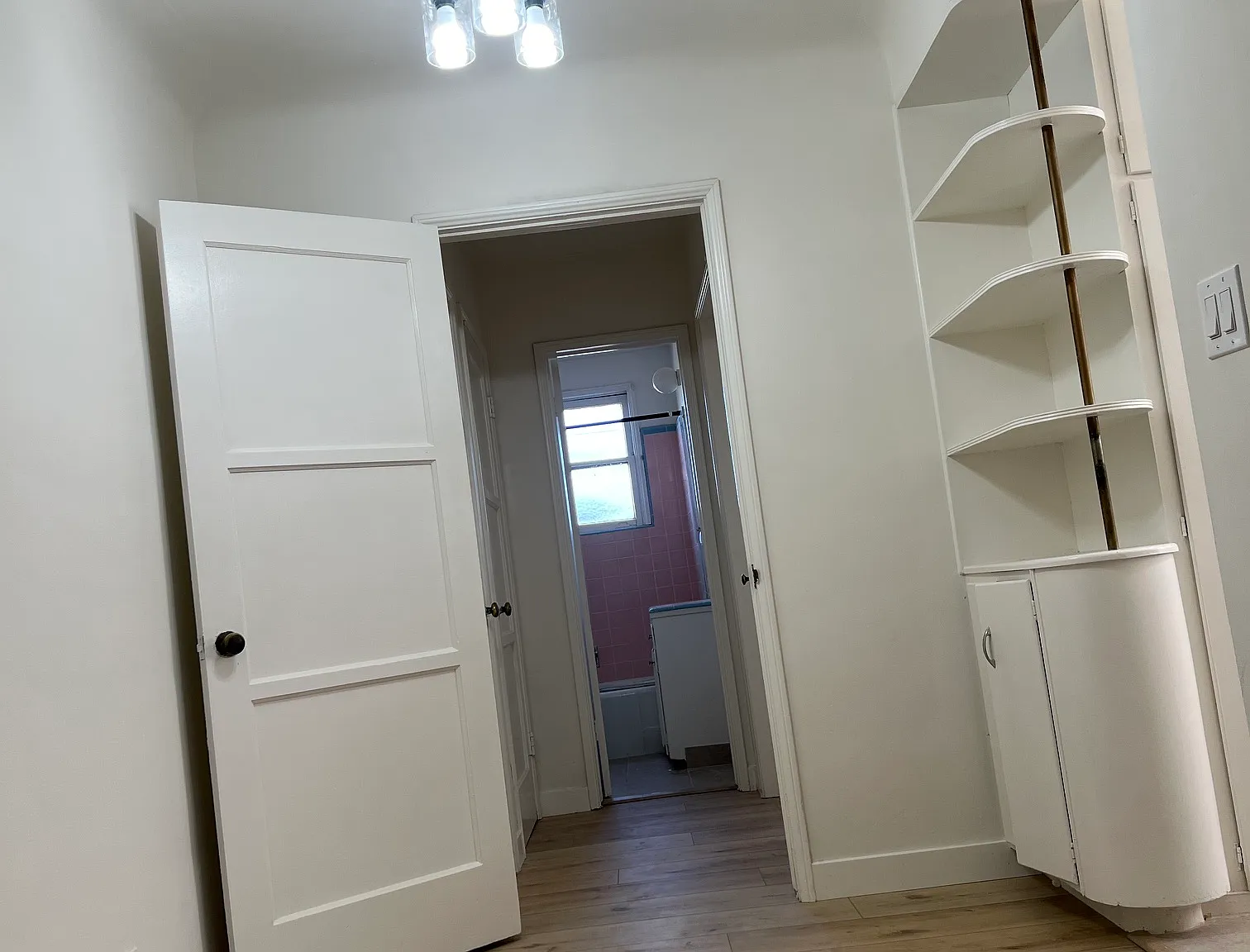 1 bed, 591 sqft, $1,950 — Photo 4